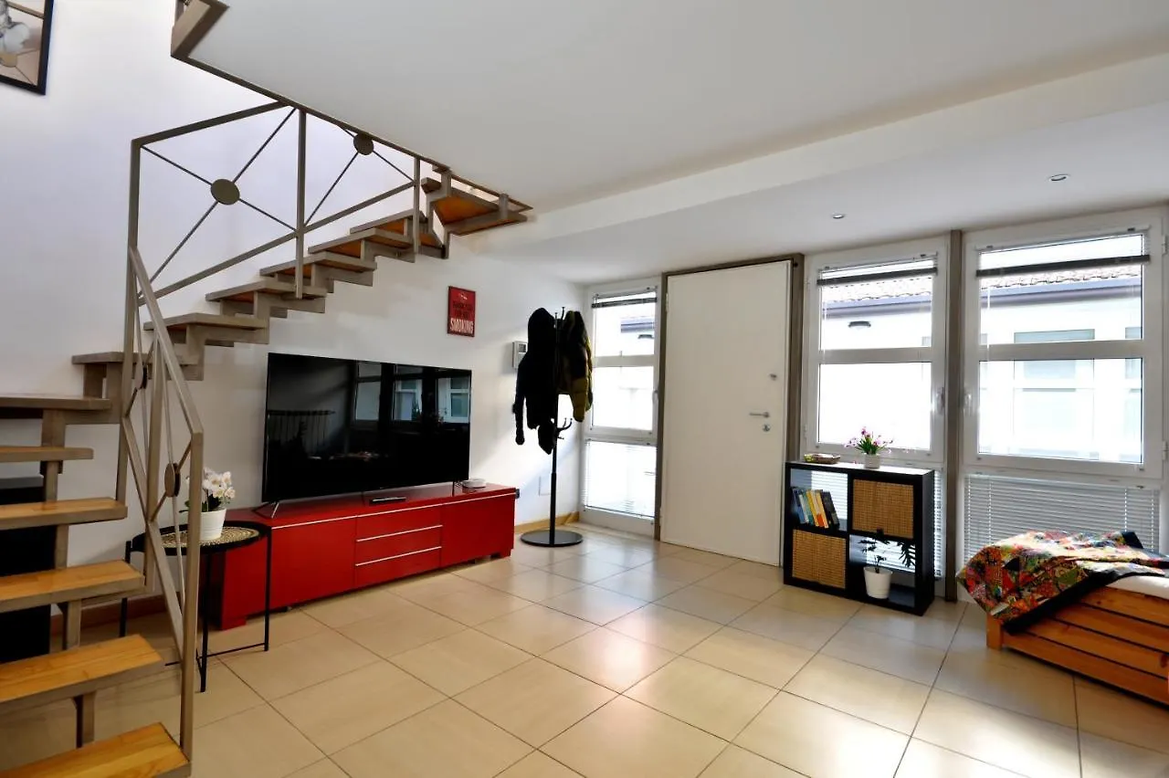 شقة Loft Ristrutturato Vicino M4 Argonne - San Benigno ميلان